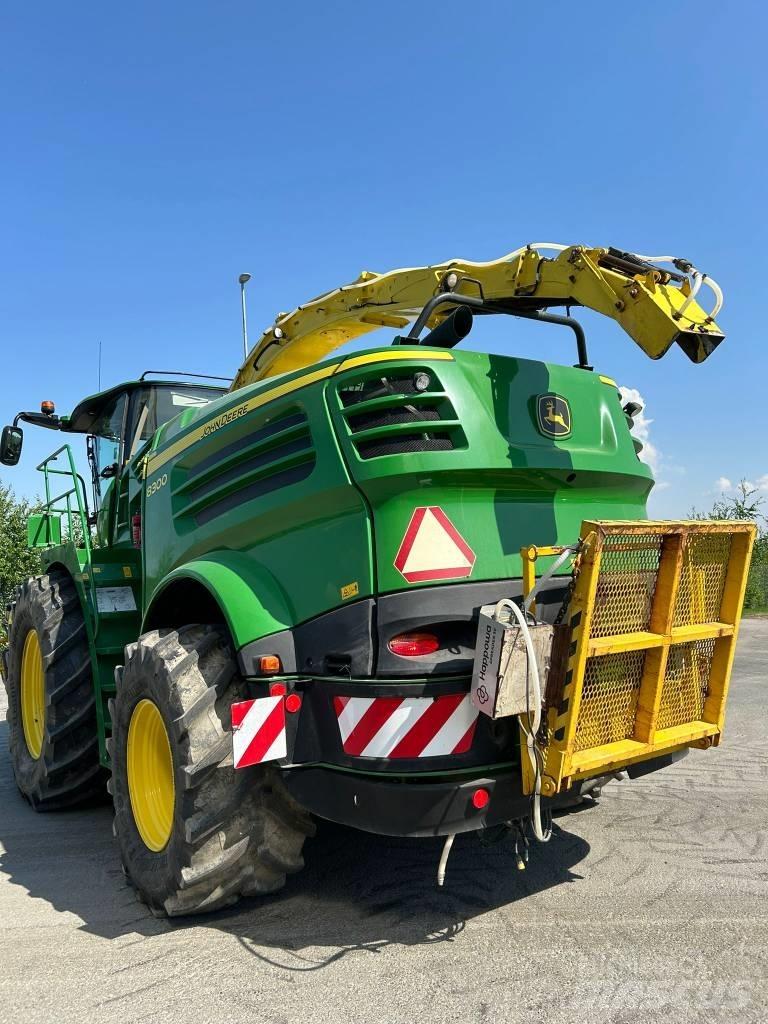 John Deere 8300i Kendi yürür silaj makinalari