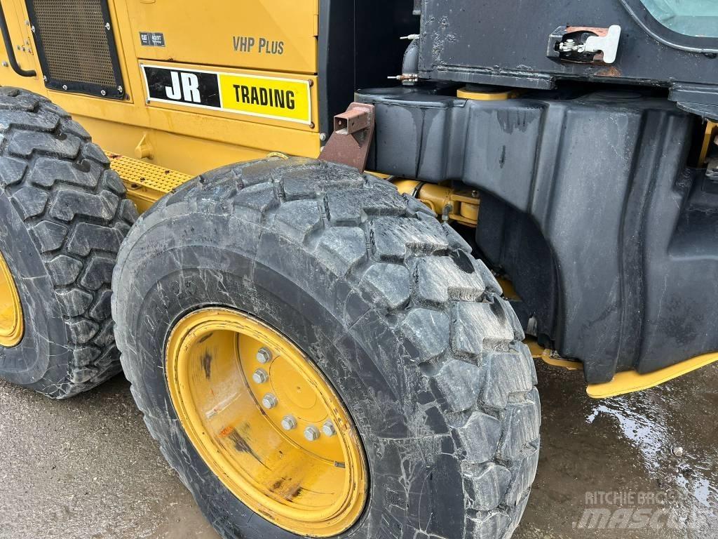 CAT 140 M AWD Greyderler