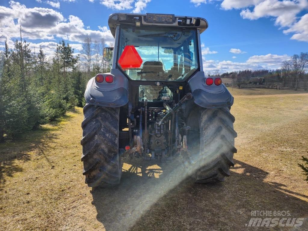 Valtra M 120 Traktörler