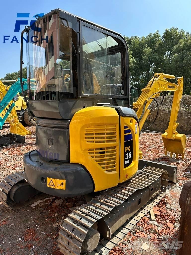 Komatsu PC 35 MR Mini ekskavatörler, 7 tona dek