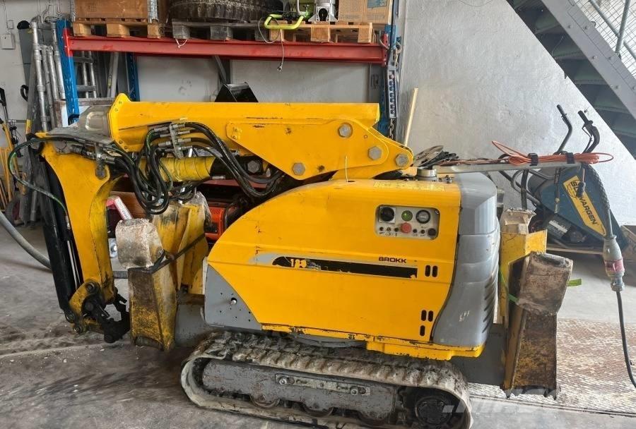 Brokk 180 Yıkım ekskavatörleri