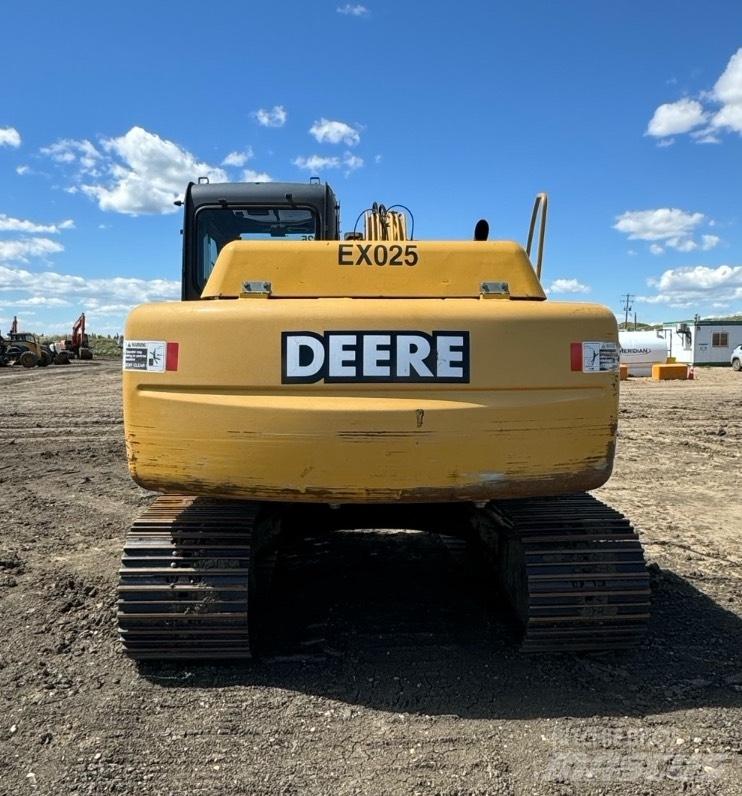 DEERE 120C Paletli ekskavatörler