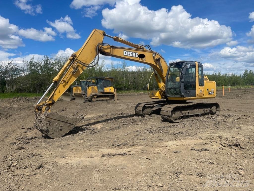 DEERE 120C Paletli ekskavatörler