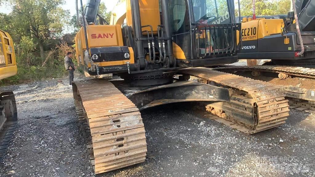 Sany SY 235 H Paletli ekskavatörler