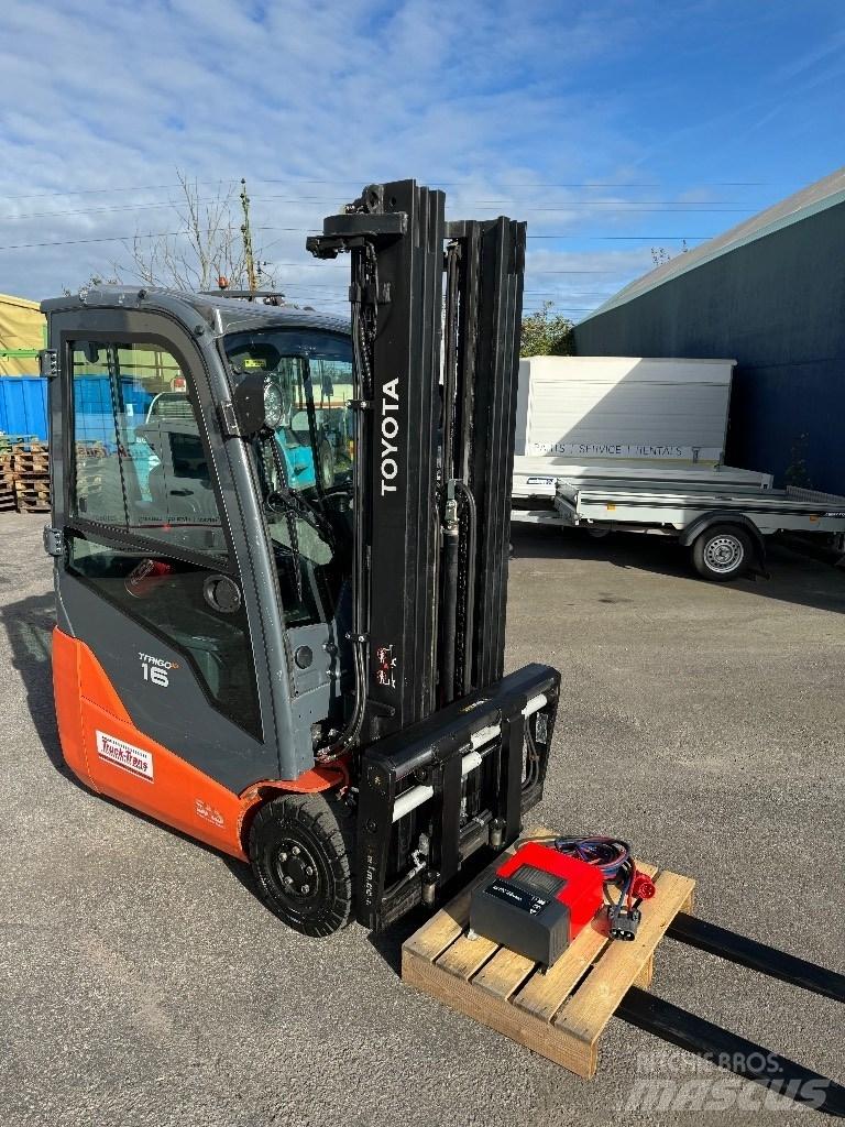Toyota 8FBEK16T Elektrikli forkliftler