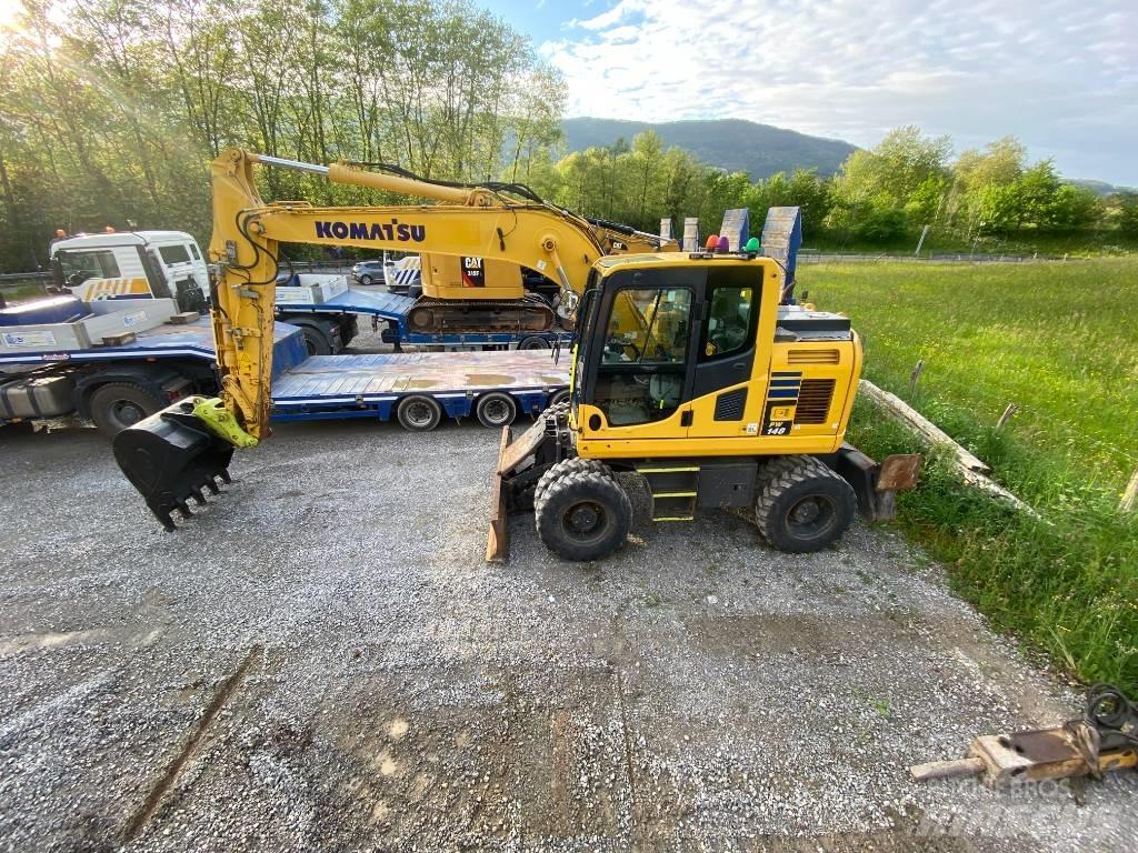 Komatsu PW 148 Lastik tekerli ekskavatörler