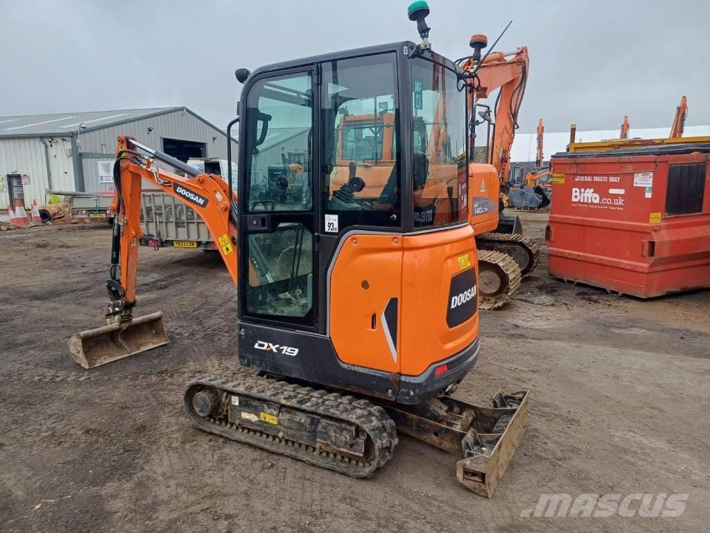 Doosan DX 19 Mini ekskavatörler, 7 tona dek