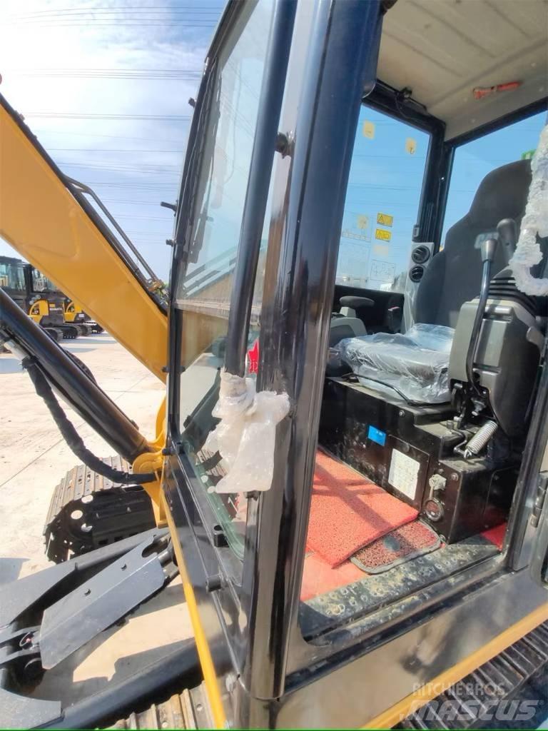 CAT 305.5 Mini ekskavatörler, 7 tona dek