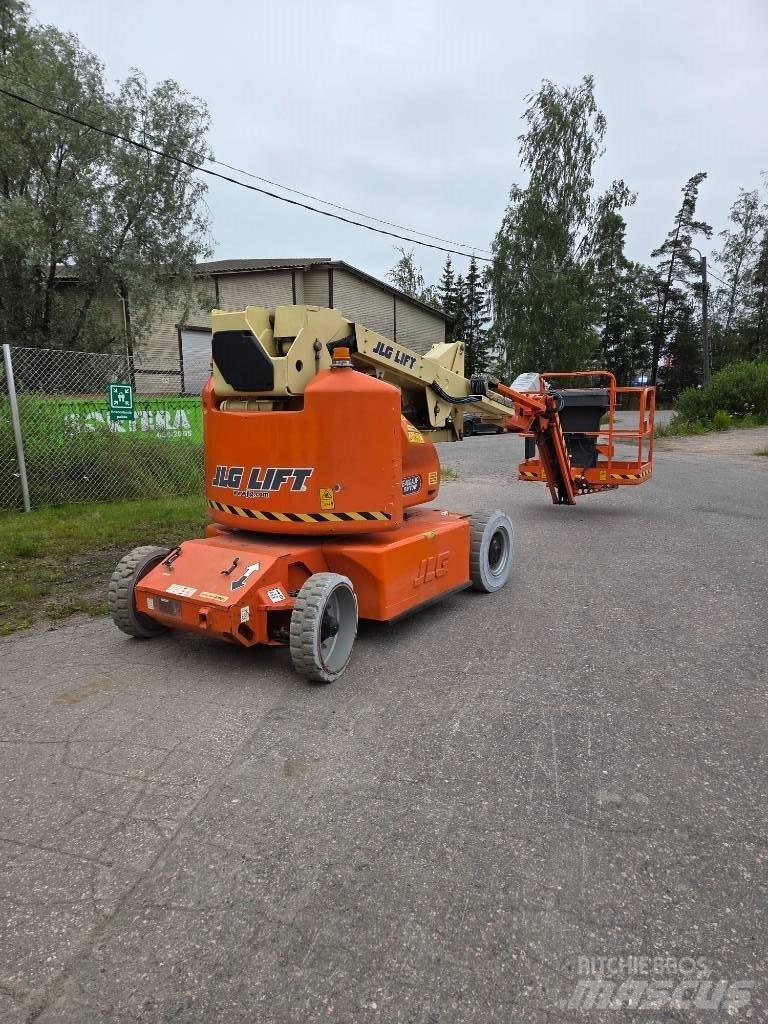 JLG E 400 AJPN Körüklü personel platformları