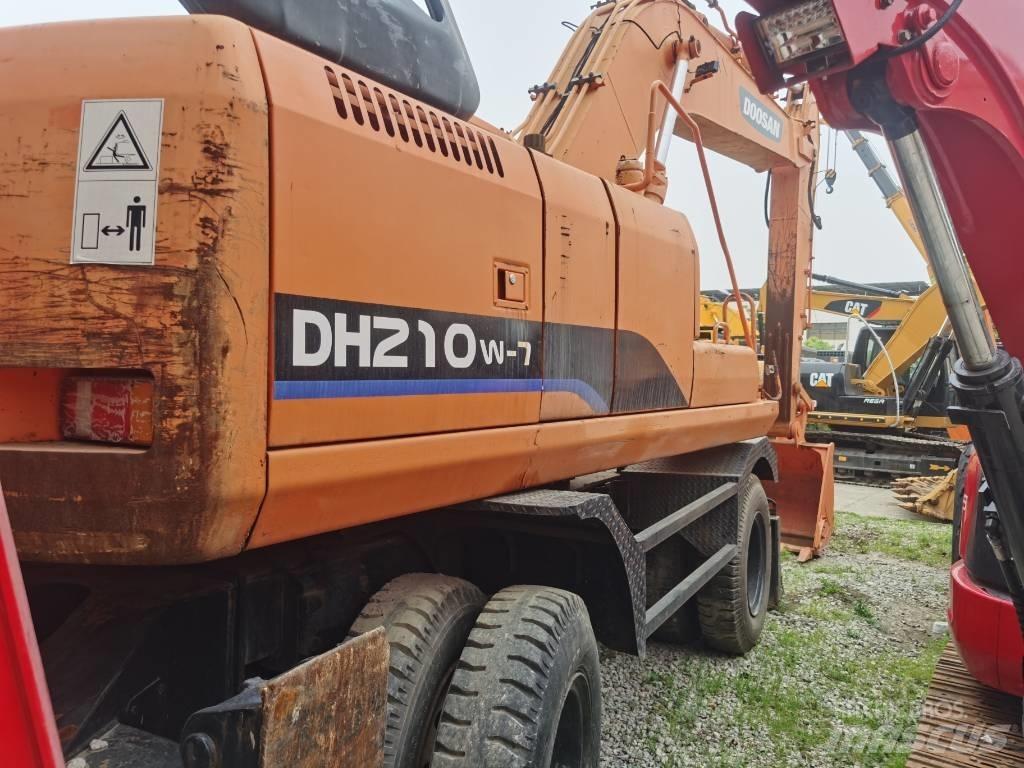 Doosan DH 210 W-7 Lastik tekerli ekskavatörler