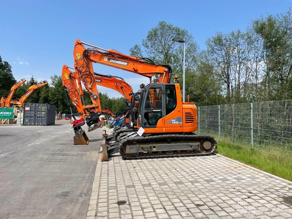 Doosan DX 140 LCR-3 Paletli ekskavatörler