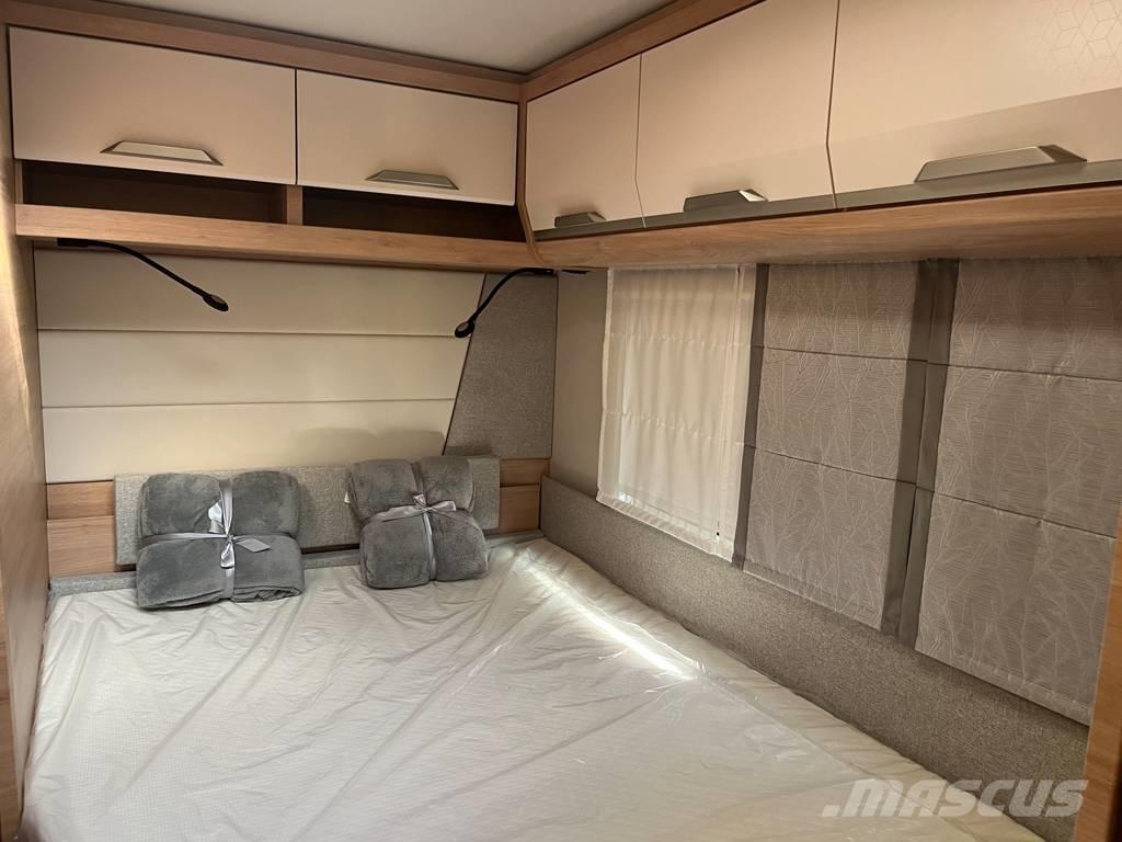 Knaus Südwind Motokaravanlar ve çekme karavanlar