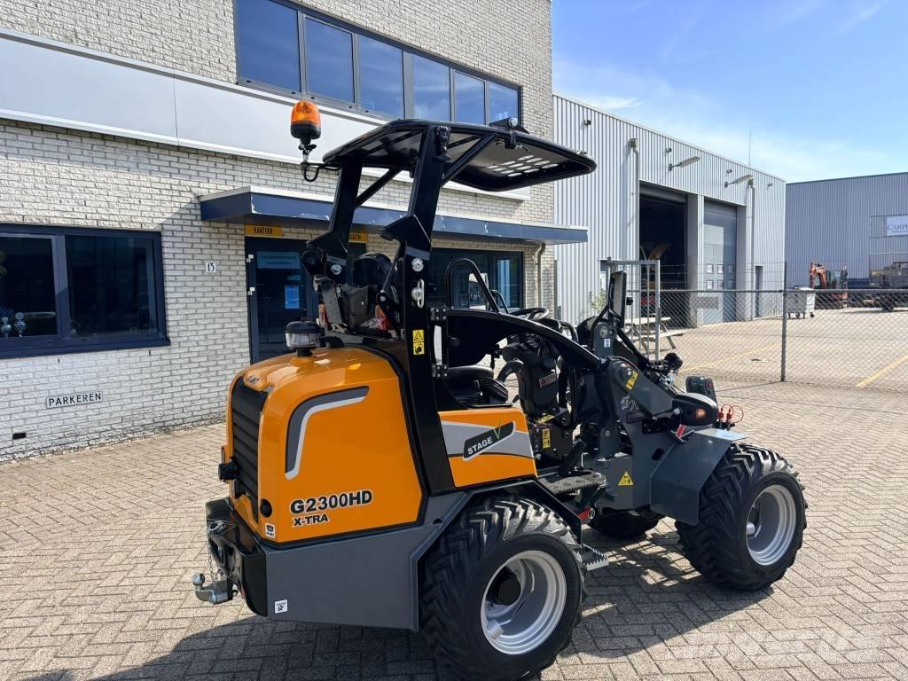 Giant G2300HD Xtra Mini yükleyiciler