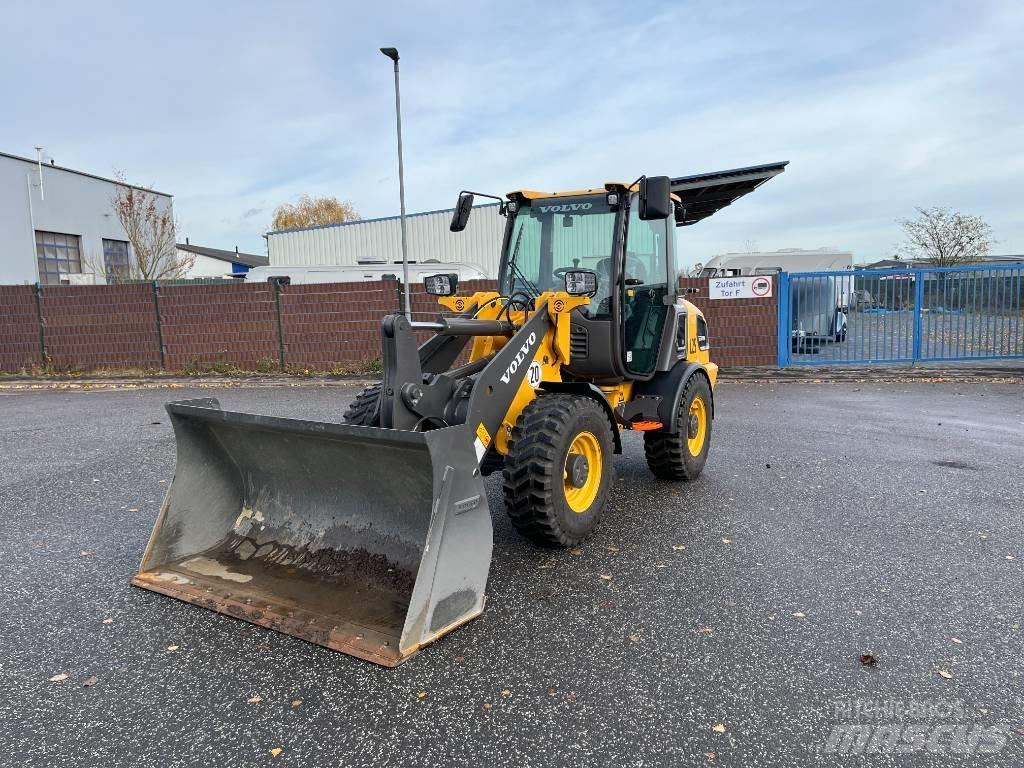 Volvo JL25H Elektro Skid steer loderler