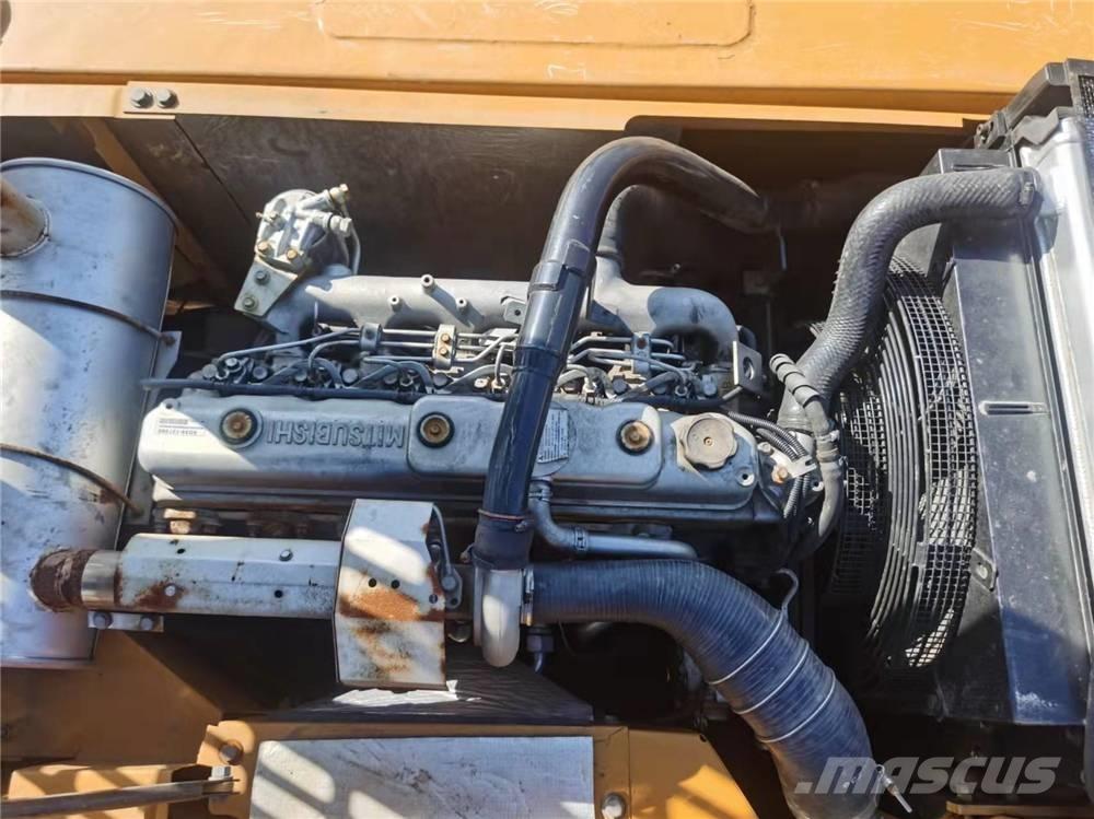 Sany SY215-9 Paletli ekskavatörler