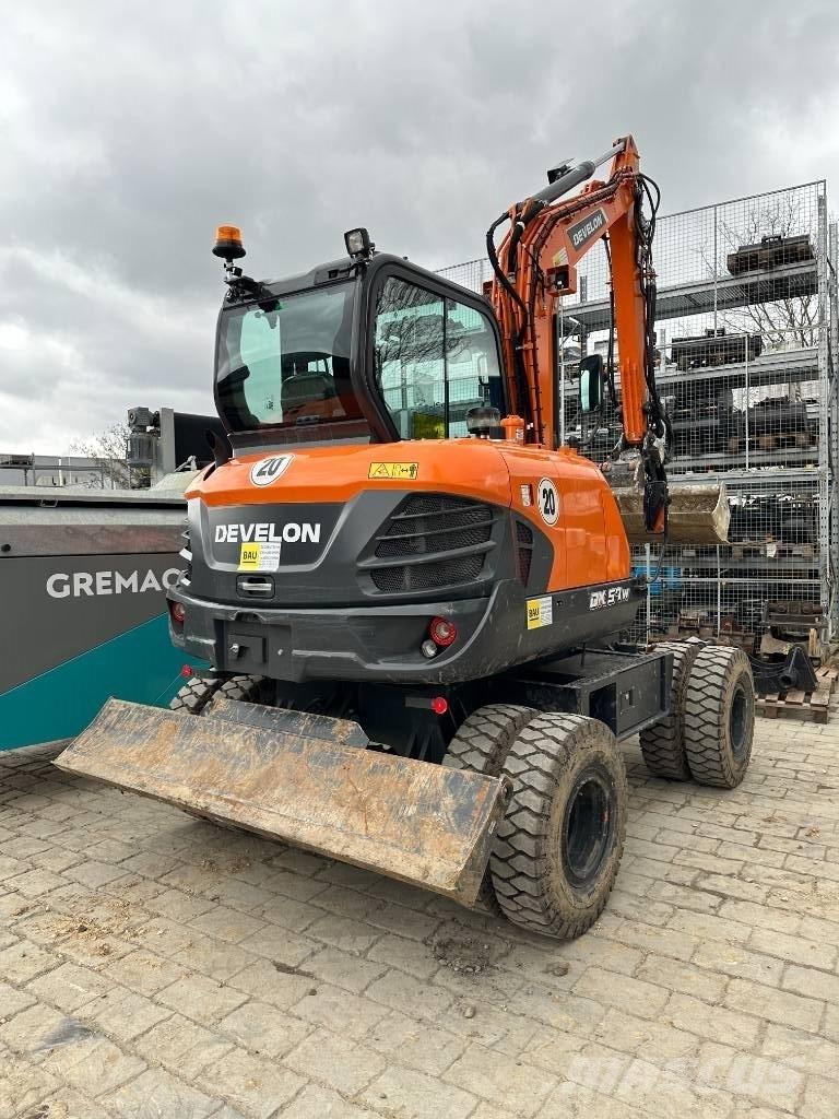 Develon DX 57 W-7 Lastik tekerli ekskavatörler