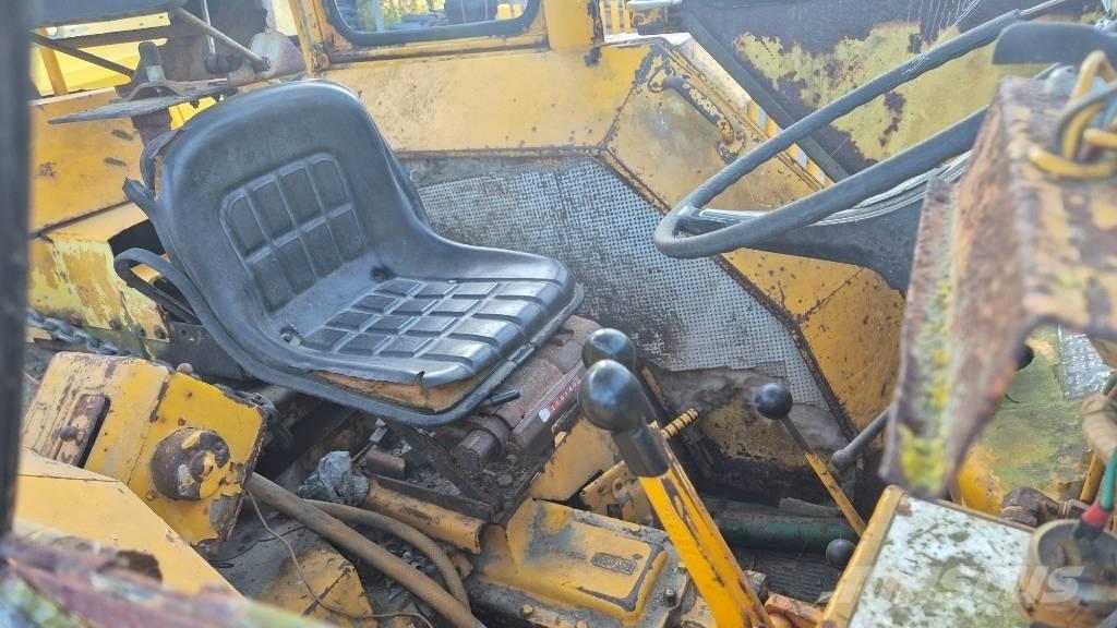 Ford 4500 Kazıcı yükleyiciler - beko loder
