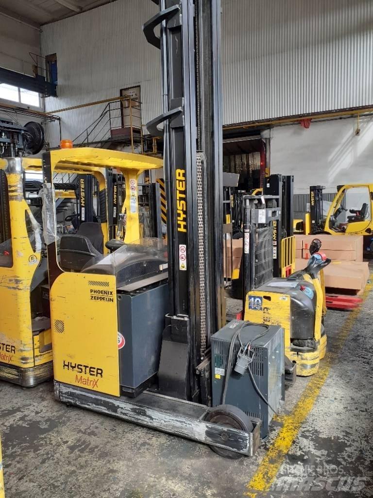 Hyster R1.6H Reach truck - depo içi istif araçları