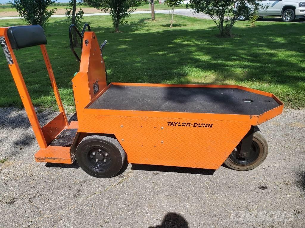 Taylor-Dunn SC100 Çekiciler