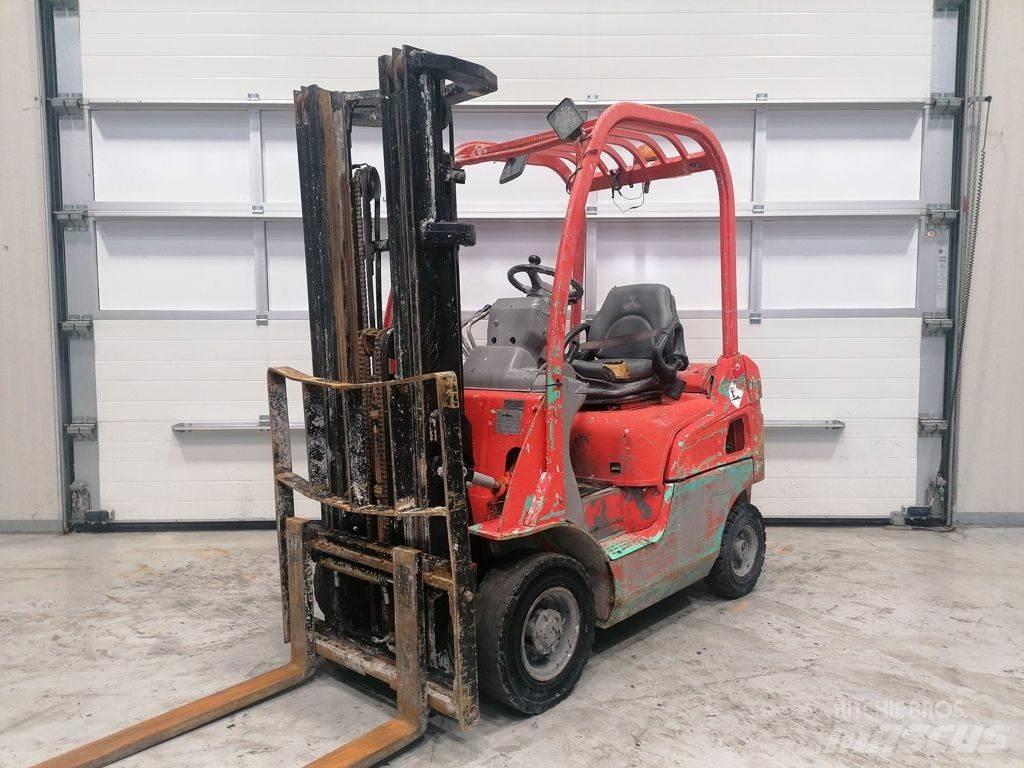 Mitsubishi FD15N Dizel forkliftler