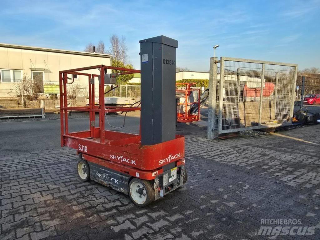 SkyJack SJ 16 Personel Platformları ve Cephe Asansörleri