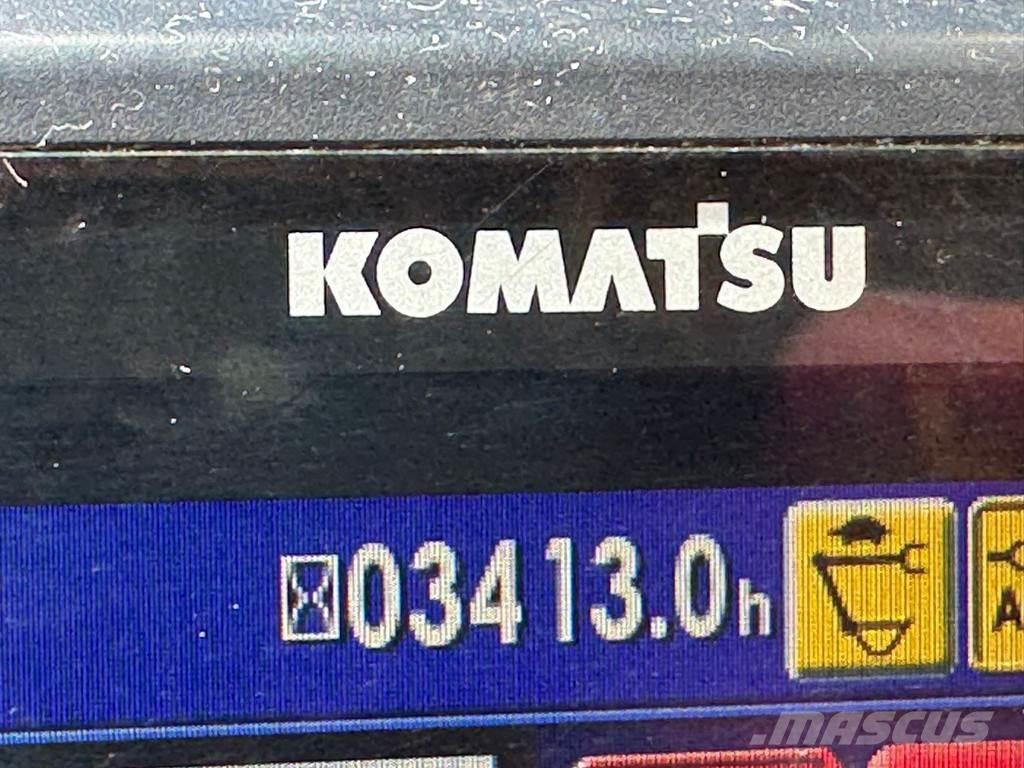 Komatsu PW180-11 Lastik tekerli ekskavatörler