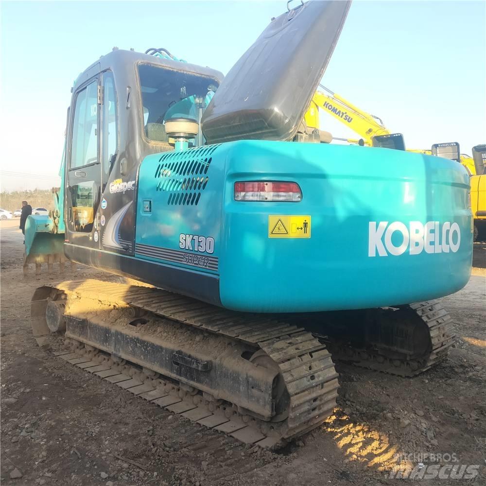 Kobelco SK 130 Paletli ekskavatörler