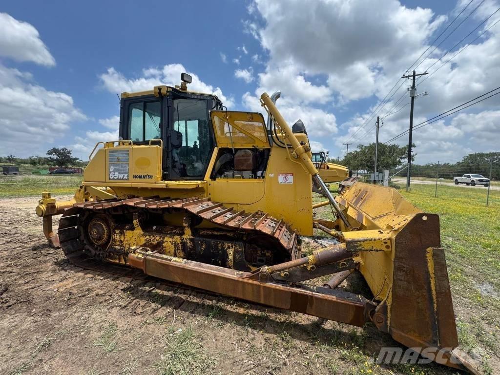 Komatsu D65WX-17 Paletli dozerler