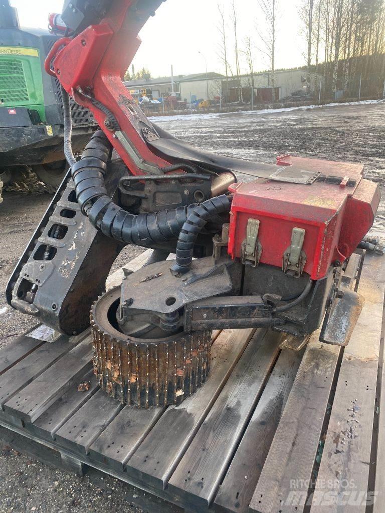 Komatsu S132 Agaç kesme robotlari