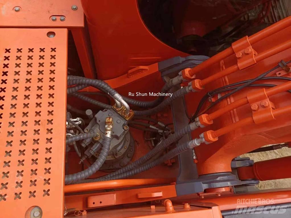 Doosan DX 225 LC Paletli ekskavatörler