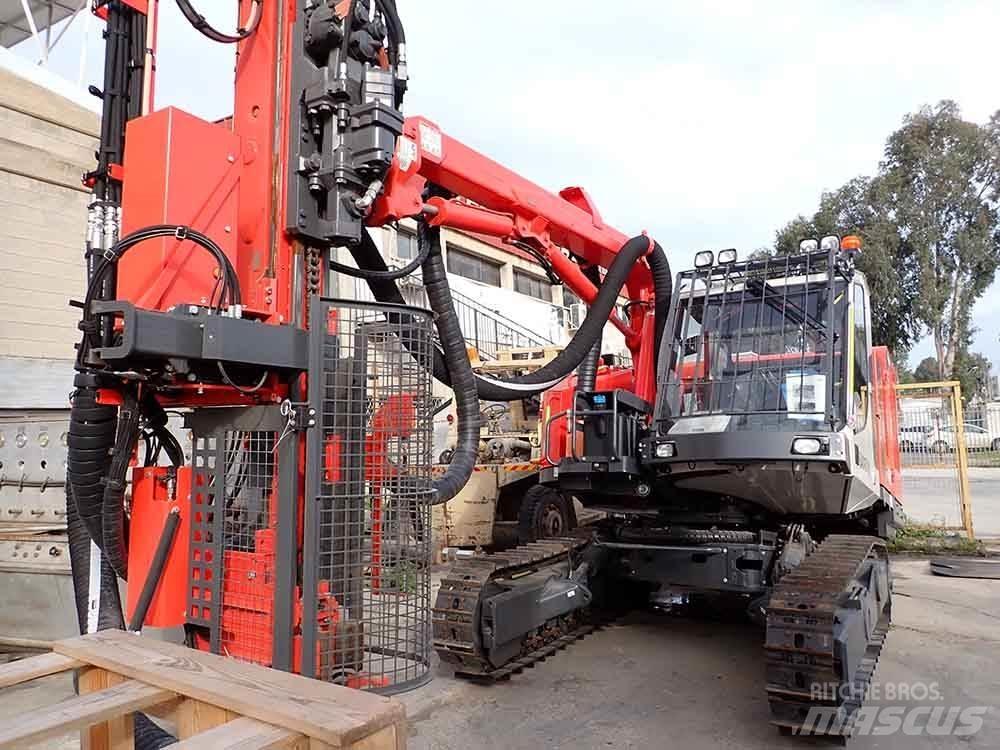 Sandvik DX800 Sondaj kuleleri