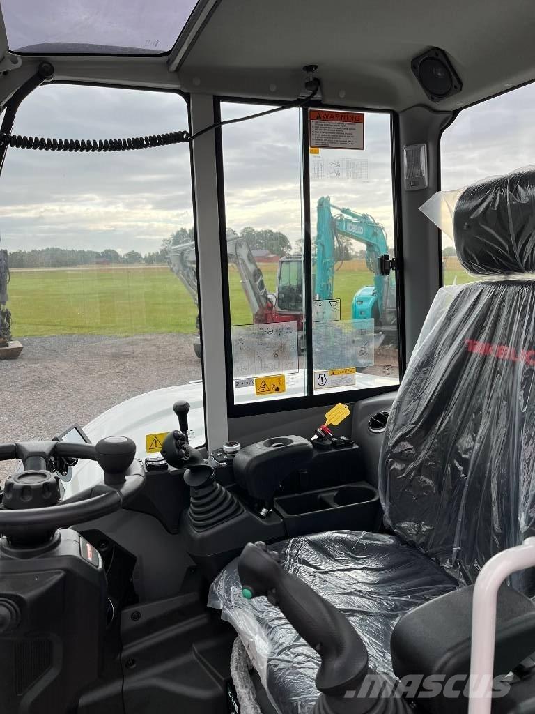 Takeuchi TB 370 W Lastik tekerli ekskavatörler