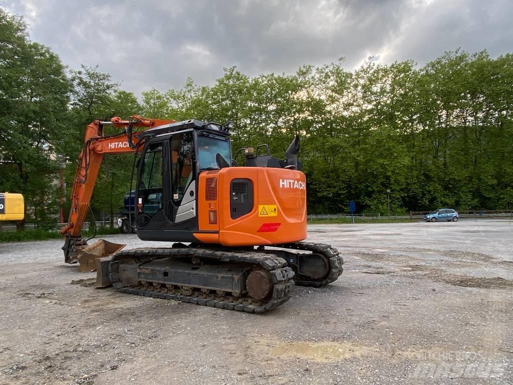 Hitachi ZX 135 US-6 Paletli ekskavatörler