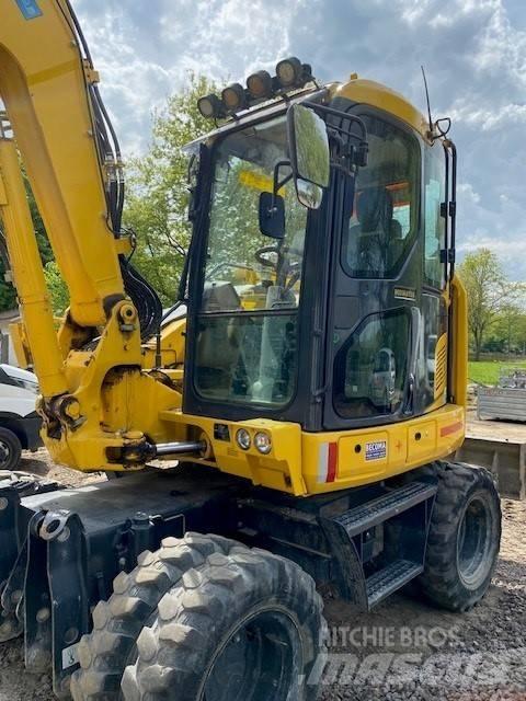 Komatsu PW 98 MR-11 Lastik tekerli ekskavatörler