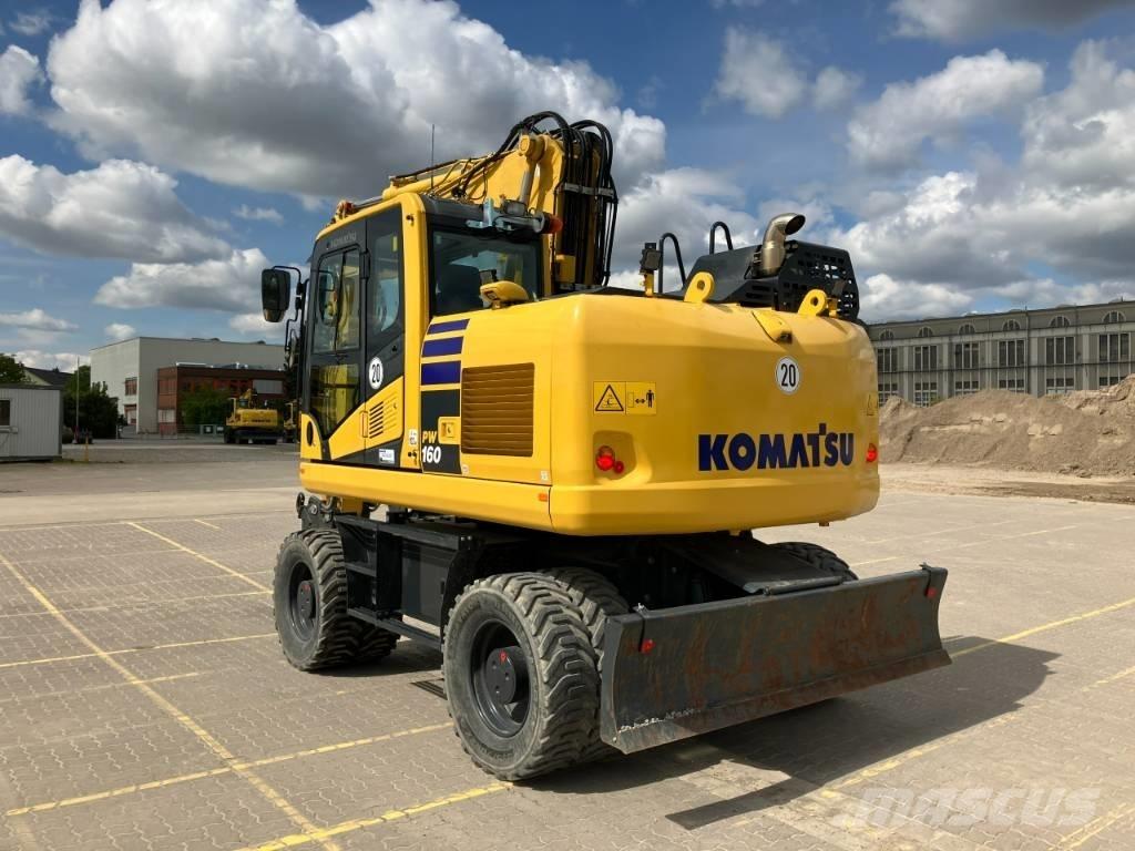 Komatsu PW 160-11 E0 Lastik tekerli ekskavatörler