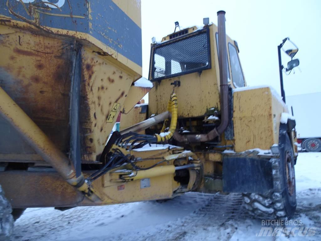 Moxy MT 36 Belden kirma kaya kamyonu
