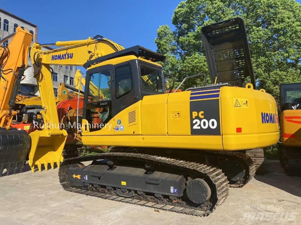 Komatsu PC200 Paletli ekskavatörler
