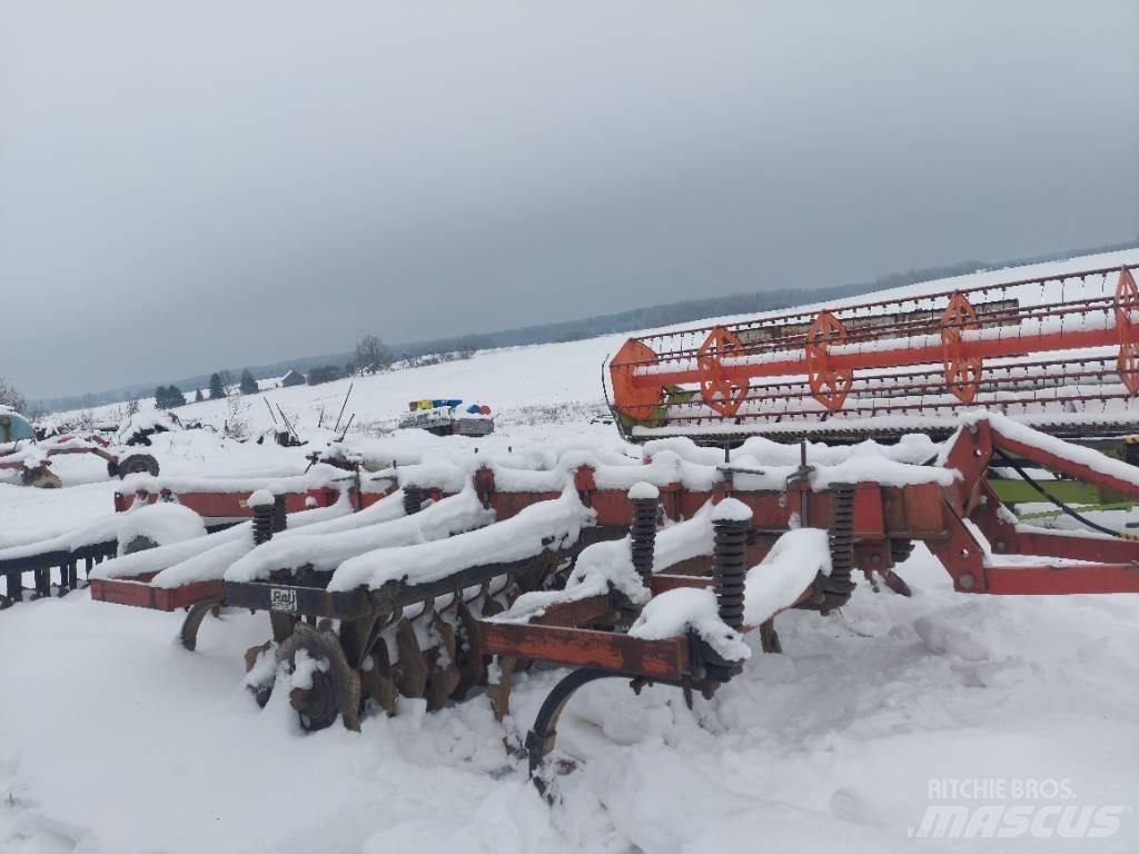 Rau . Diger toprak isleme makina ve aksesuarlari
