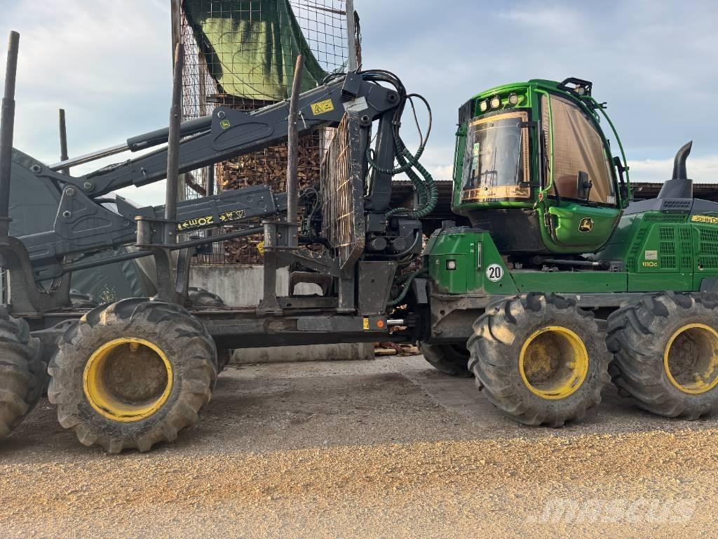 John Deere 1110 G Tomruk yükleyici traktörler