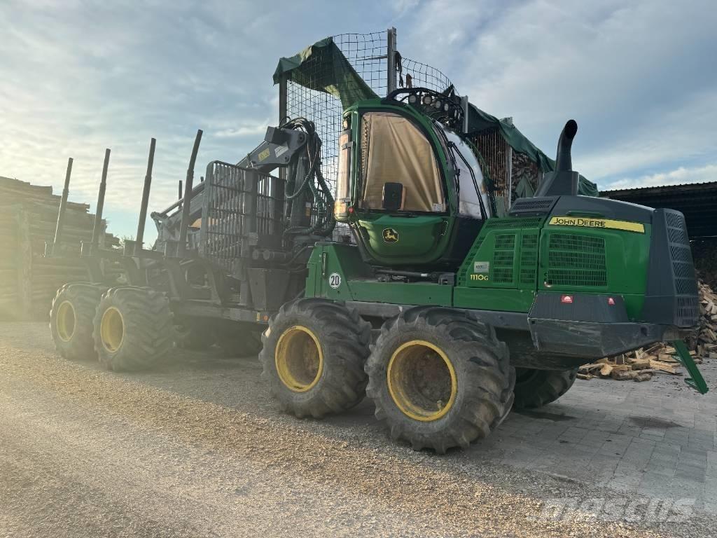 John Deere 1110 G Tomruk yükleyici traktörler