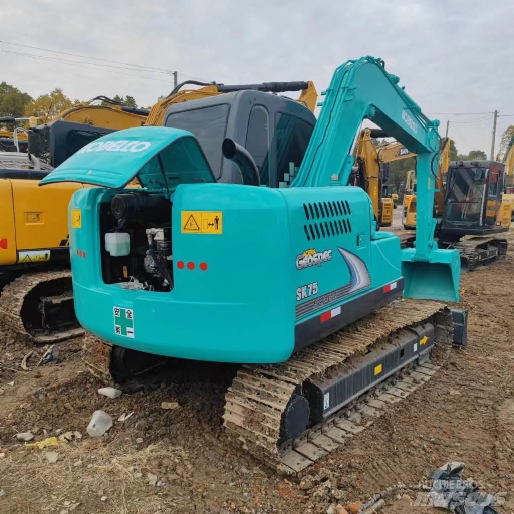 Kobelco SK 75 Paletli ekskavatörler