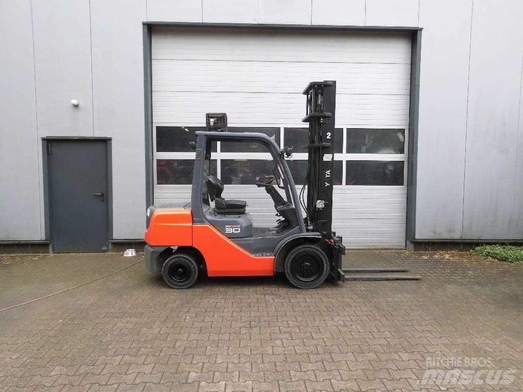 Toyota 02-8 FD 30 Dizel forkliftler
