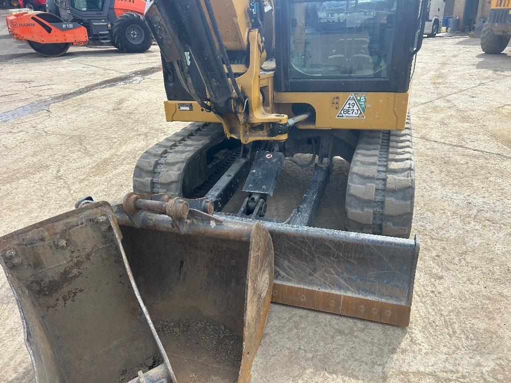 CAT 306 CR Mini ekskavatörler, 7 tona dek
