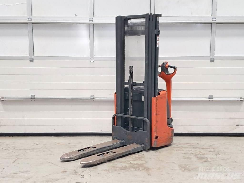 Linde L12 Yaya kumandali istif makinasi