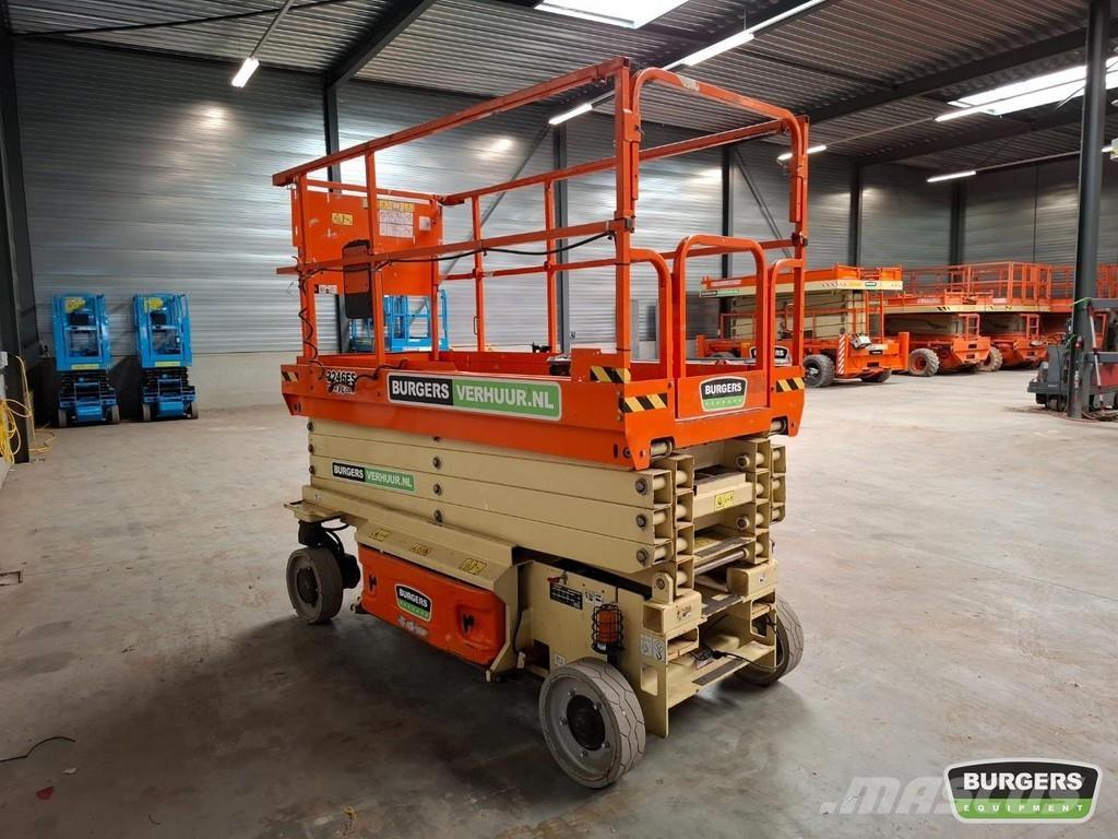 JLG 3246ES Makasli platformlar