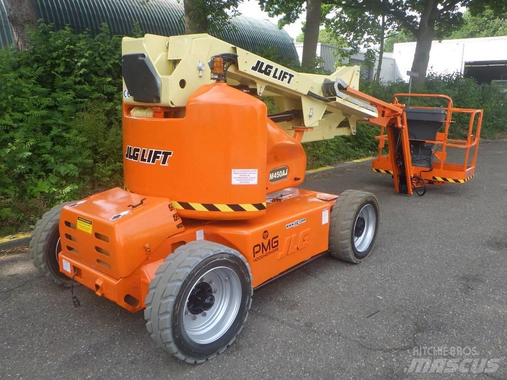 JLG M450AJ Körüklü personel platformları