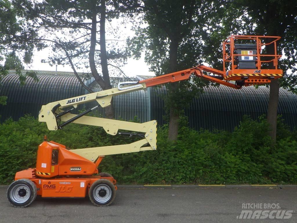 JLG M450AJ Körüklü personel platformları