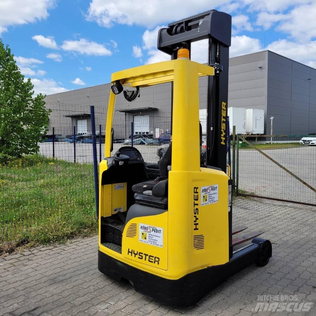 Hyster R 1.4 Reach truck - depo içi istif araçları