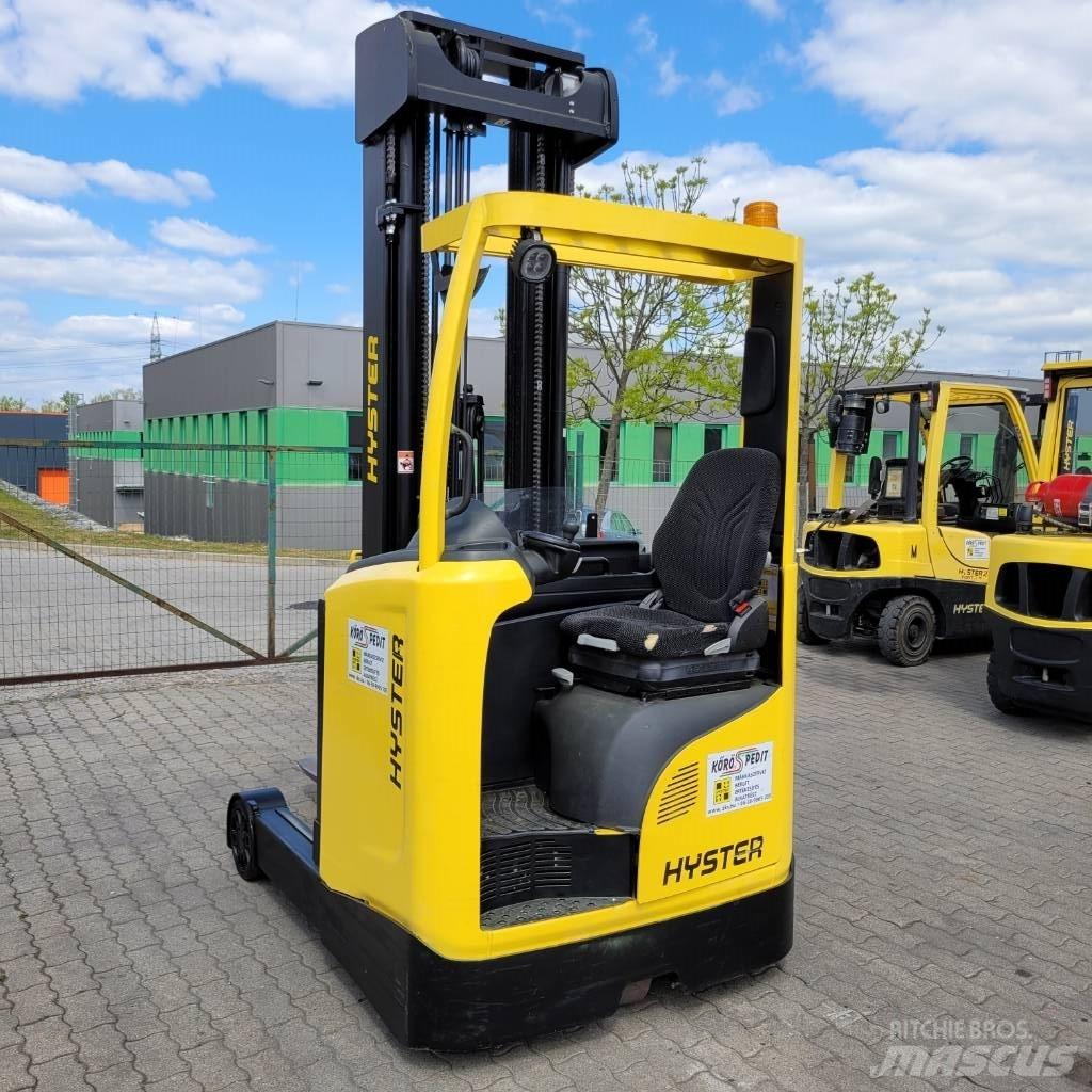 Hyster R 1.4 Reach truck - depo içi istif araçları