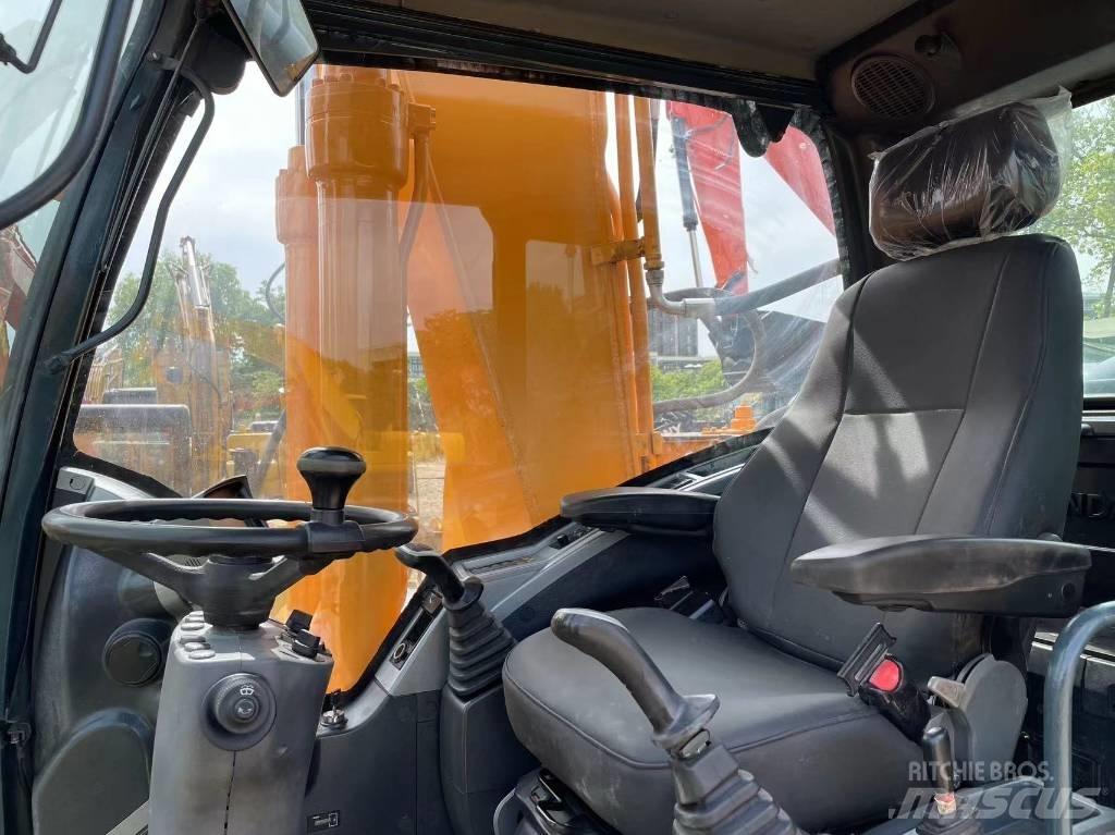 Hyundai R210W-9 Lastik tekerli ekskavatörler